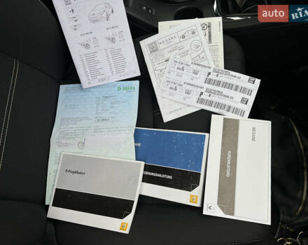 Черный Рено Меган, объемом двигателя 1.6 л и пробегом 205 тыс. км за 9250 $, фото 84 на Automoto.ua