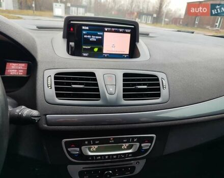 Черный Рено Меган, объемом двигателя 1.5 л и пробегом 232 тыс. км за 9500 $, фото 17 на Automoto.ua