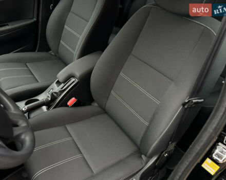 Черный Рено Меган, объемом двигателя 1.6 л и пробегом 205 тыс. км за 9250 $, фото 52 на Automoto.ua