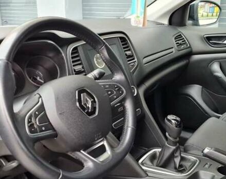 Черный Рено Меган, объемом двигателя 1.5 л и пробегом 122 тыс. км за 12800 $, фото 3 на Automoto.ua