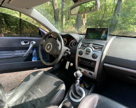 Черный Рено Меган, объемом двигателя 2 л и пробегом 276 тыс. км за 5699 $, фото 5 на Automoto.ua