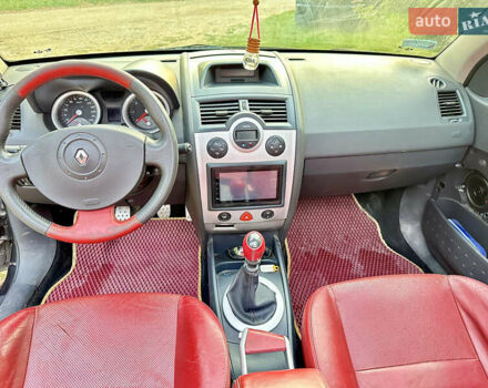Чорний Рено Меган, об'ємом двигуна 2 л та пробігом 219 тис. км за 6000 $, фото 9 на Automoto.ua