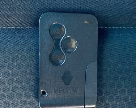 Черный Рено Меган, объемом двигателя 1.6 л и пробегом 197 тыс. км за 4800 $, фото 8 на Automoto.ua