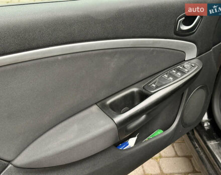 Черный Рено Меган, объемом двигателя 1.5 л и пробегом 220 тыс. км за 6900 $, фото 7 на Automoto.ua