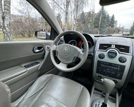 Черный Рено Меган, объемом двигателя 2 л и пробегом 199 тыс. км за 6100 $, фото 10 на Automoto.ua