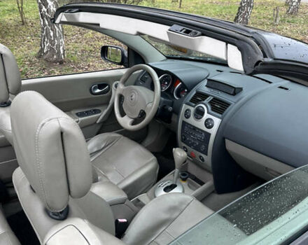 Черный Рено Меган, объемом двигателя 2 л и пробегом 199 тыс. км за 6100 $, фото 30 на Automoto.ua