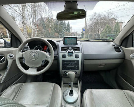 Черный Рено Меган, объемом двигателя 2 л и пробегом 199 тыс. км за 6100 $, фото 11 на Automoto.ua