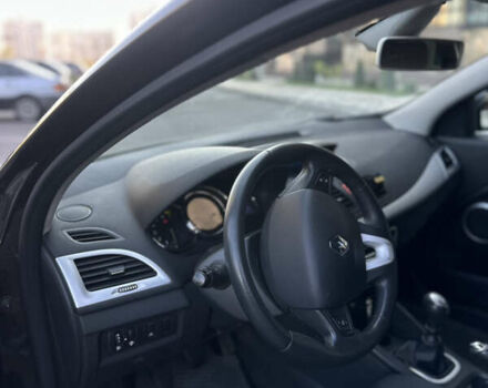 Черный Рено Меган, объемом двигателя 2 л и пробегом 206 тыс. км за 7000 $, фото 8 на Automoto.ua