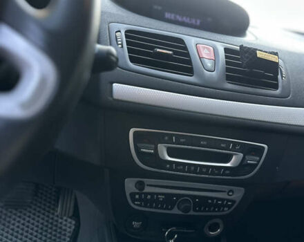 Черный Рено Меган, объемом двигателя 2 л и пробегом 206 тыс. км за 7000 $, фото 9 на Automoto.ua