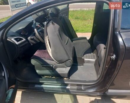 Черный Рено Меган, объемом двигателя 1.46 л и пробегом 230 тыс. км за 5100 $, фото 6 на Automoto.ua