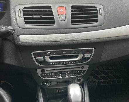 Черный Рено Меган, объемом двигателя 1.46 л и пробегом 278 тыс. км за 5950 $, фото 11 на Automoto.ua