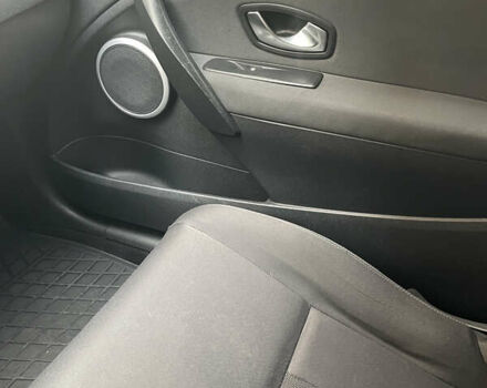 Черный Рено Меган, объемом двигателя 1.46 л и пробегом 278 тыс. км за 5950 $, фото 13 на Automoto.ua