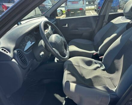 Черный Рено Меган, объемом двигателя 1.4 л и пробегом 71 тыс. км за 4500 $, фото 7 на Automoto.ua