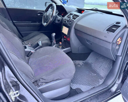 Чорний Рено Меган, об'ємом двигуна 1.39 л та пробігом 233 тис. км за 2999 $, фото 16 на Automoto.ua