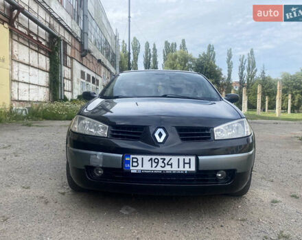 Чорний Рено Меган, об'ємом двигуна 2 л та пробігом 326 тис. км за 3900 $, фото 5 на Automoto.ua