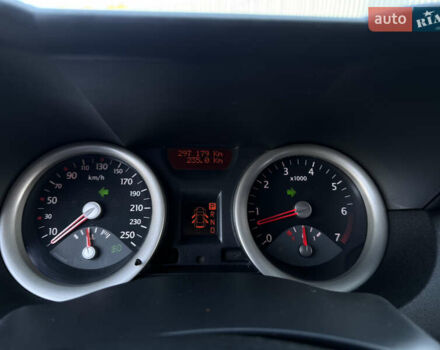 Черный Рено Меган, объемом двигателя 1.6 л и пробегом 297 тыс. км за 4800 $, фото 27 на Automoto.ua