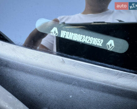 Черный Рено Меган, объемом двигателя 1.6 л и пробегом 297 тыс. км за 4699 $, фото 12 на Automoto.ua