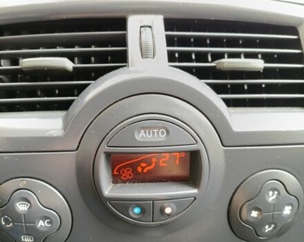 Черный Рено Меган, объемом двигателя 1.6 л и пробегом 238 тыс. км за 4800 $, фото 5 на Automoto.ua