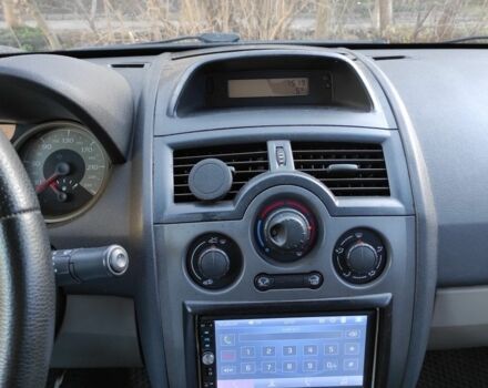 Черный Рено Меган, объемом двигателя 1.6 л и пробегом 340 тыс. км за 3000 $, фото 2 на Automoto.ua