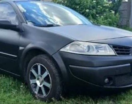 Чорний Рено Меган, об'ємом двигуна 1.4 л та пробігом 184 тис. км за 3100 $, фото 3 на Automoto.ua