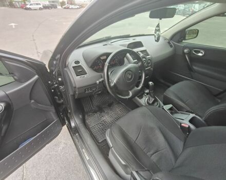 Черный Рено Меган, объемом двигателя 1.4 л и пробегом 298 тыс. км за 4100 $, фото 6 на Automoto.ua