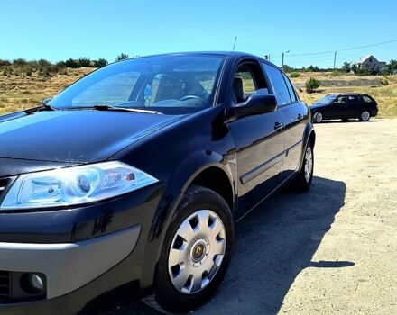 Черный Рено Меган, объемом двигателя 1.6 л и пробегом 210 тыс. км за 4800 $, фото 7 на Automoto.ua