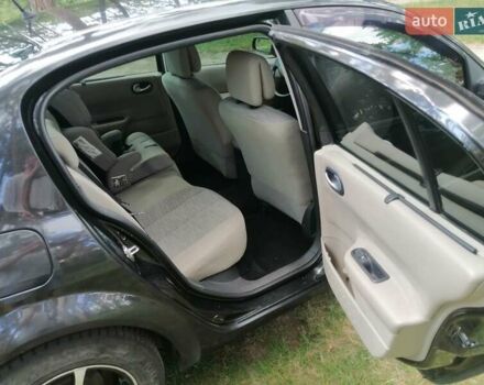 Рено Меган 2008 в Чернигове на Automoto.ua Черный Рено Меган, объемом двигателя 1.6 л и пробегом 181 тыс. км за 5300 $, фото 11 на Automoto.ua