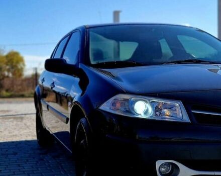 Рено Меган 2008 в Черновцах на Automoto.ua Черный Рено Меган, объемом двигателя 1.4 л и пробегом 200 тыс. км за 4000 $, фото 1 на Automoto.ua