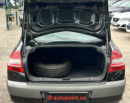 Черный Рено Меган, объемом двигателя 1.39 л и пробегом 150 тыс. км за 4900 $, фото 9 на Automoto.ua
