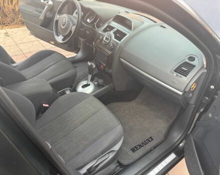 Чорний Рено Меган, об'ємом двигуна 1.6 л та пробігом 233 тис. км за 5100 $, фото 7 на Automoto.ua