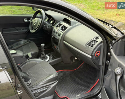 Чорний Рено Меган, об'ємом двигуна 1.6 л та пробігом 210 тис. км за 4800 $, фото 9 на Automoto.ua