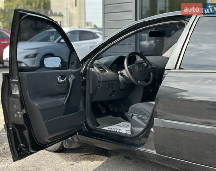 Черный Рено Меган, объемом двигателя 1.39 л и пробегом 163 тыс. км за 4999 $, фото 23 на Automoto.ua