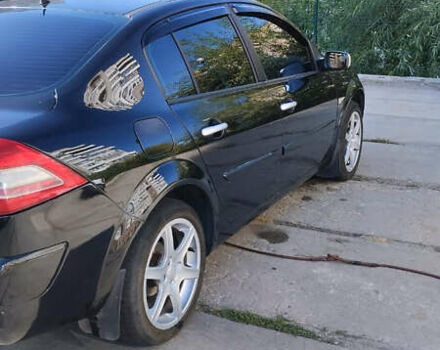 Черный Рено Меган, объемом двигателя 1.6 л и пробегом 290 тыс. км за 4599 $, фото 3 на Automoto.ua