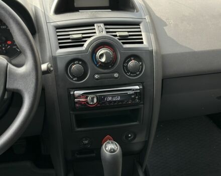Рено Меган 2009 у Львові на Automoto.ua Чорний Рено Меган, об'ємом двигуна 1.4 л та пробігом 163 тис. км за 4999 $, фото 18 на Automoto.ua