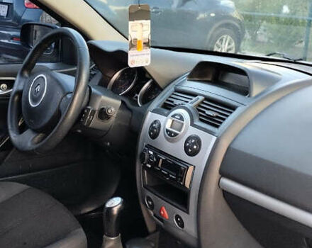 Черный Рено Меган, объемом двигателя 1.6 л и пробегом 290 тыс. км за 4599 $, фото 4 на Automoto.ua