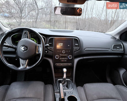 Чорний Рено Меган, об'ємом двигуна 1.6 л та пробігом 89 тис. км за 12999 $, фото 6 на Automoto.ua