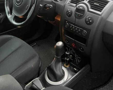 Черный Рено Меган, объемом двигателя 1.6 л и пробегом 275 тыс. км за 4600 $, фото 6 на Automoto.ua