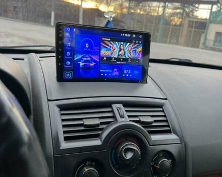 Чорний Рено Меган, об'ємом двигуна 1.6 л та пробігом 315 тис. км за 4800 $, фото 17 на Automoto.ua