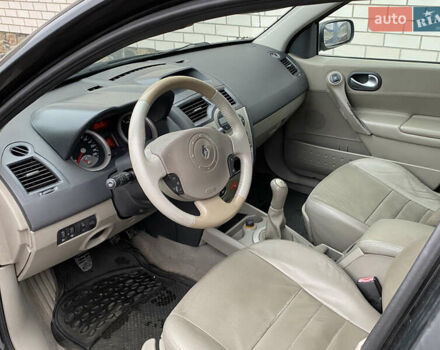 Чорний Рено Меган, об'ємом двигуна 1.6 л та пробігом 289 тис. км за 4200 $, фото 16 на Automoto.ua