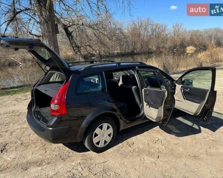 Черный Рено Меган, объемом двигателя 1.6 л и пробегом 168 тыс. км за 4950 $, фото 81 на Automoto.ua