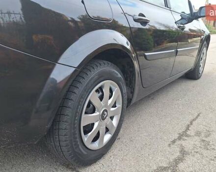 Черный Рено Меган, объемом двигателя 1.6 л и пробегом 230 тыс. км за 4950 $, фото 11 на Automoto.ua