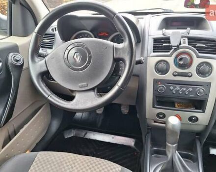 Черный Рено Меган, объемом двигателя 1.6 л и пробегом 230 тыс. км за 4950 $, фото 23 на Automoto.ua