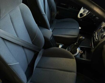 Черный Рено Меган, объемом двигателя 1.6 л и пробегом 250 тыс. км за 3900 $, фото 6 на Automoto.ua