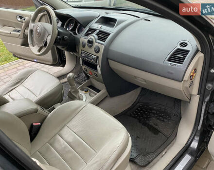 Чорний Рено Меган, об'ємом двигуна 1.6 л та пробігом 289 тис. км за 4200 $, фото 15 на Automoto.ua