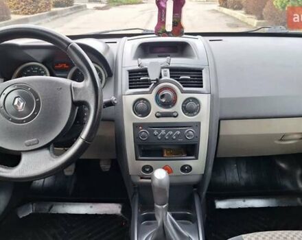 Черный Рено Меган, объемом двигателя 1.6 л и пробегом 230 тыс. км за 4950 $, фото 21 на Automoto.ua