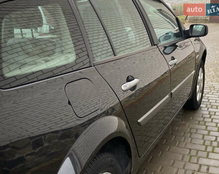 Чорний Рено Меган, об'ємом двигуна 1.6 л та пробігом 289 тис. км за 4200 $, фото 11 на Automoto.ua