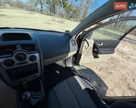 Черный Рено Меган, объемом двигателя 1.6 л и пробегом 168 тыс. км за 4950 $, фото 58 на Automoto.ua