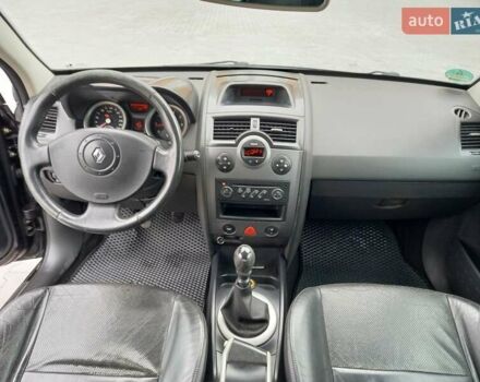 Чорний Рено Меган, об'ємом двигуна 2 л та пробігом 285 тис. км за 4200 $, фото 12 на Automoto.ua