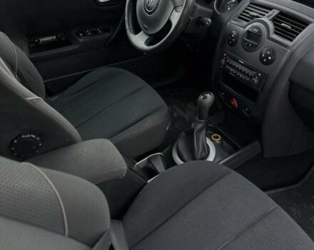 Черный Рено Меган, объемом двигателя 1.6 л и пробегом 250 тыс. км за 3500 $, фото 9 на Automoto.ua