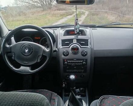 Черный Рено Меган, объемом двигателя 1.6 л и пробегом 255 тыс. км за 4500 $, фото 12 на Automoto.ua